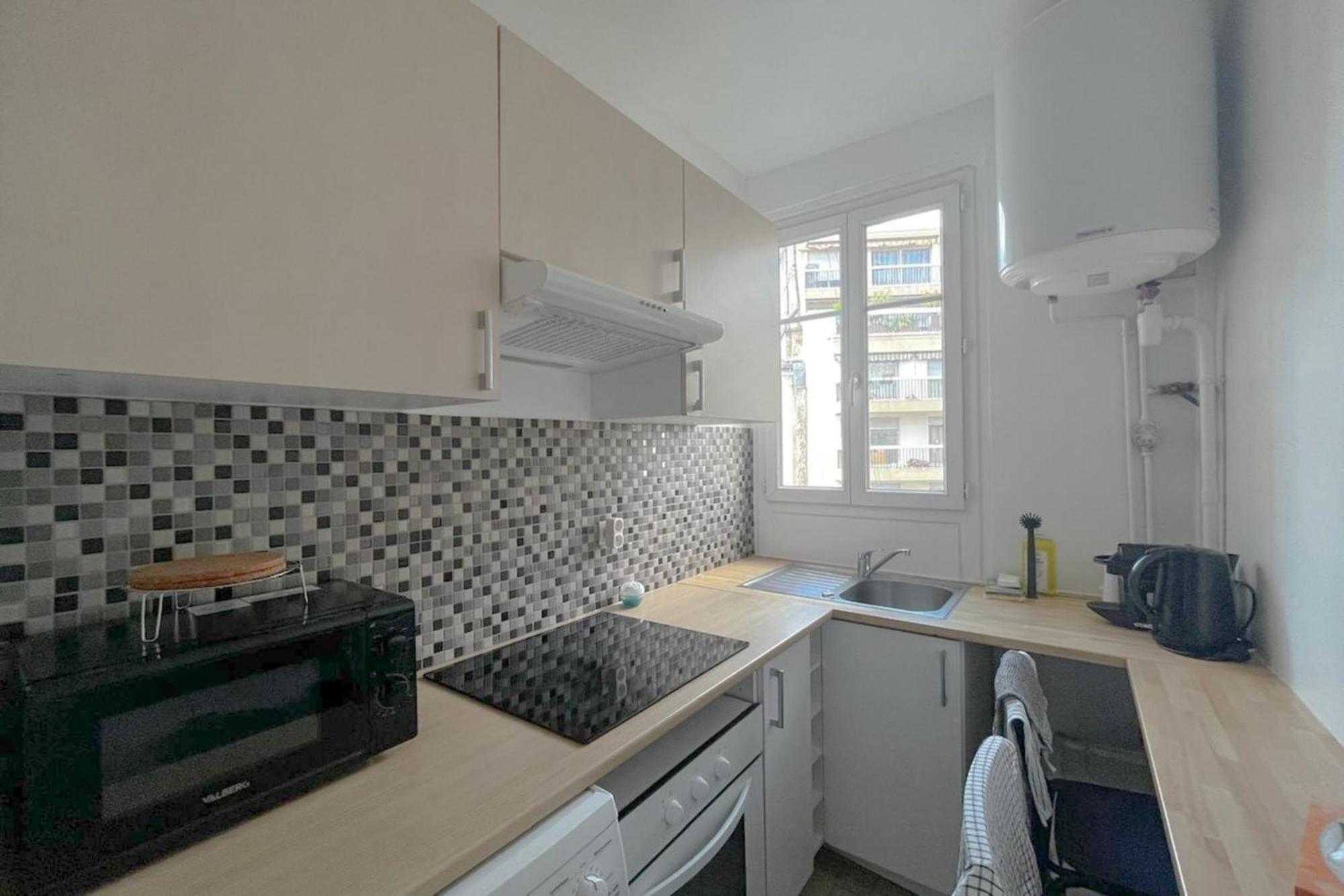 In Elegant 3-bedroom Near Bois De Vincennes * Parigi