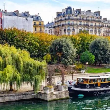 In Elegant 3-bedroom Near Bois De Vincennes * Paris